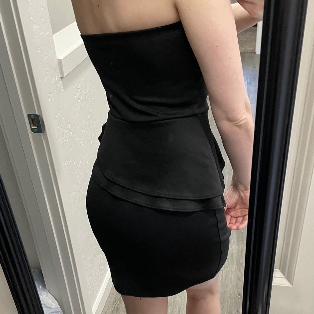 Dress - Picture 4 of 6